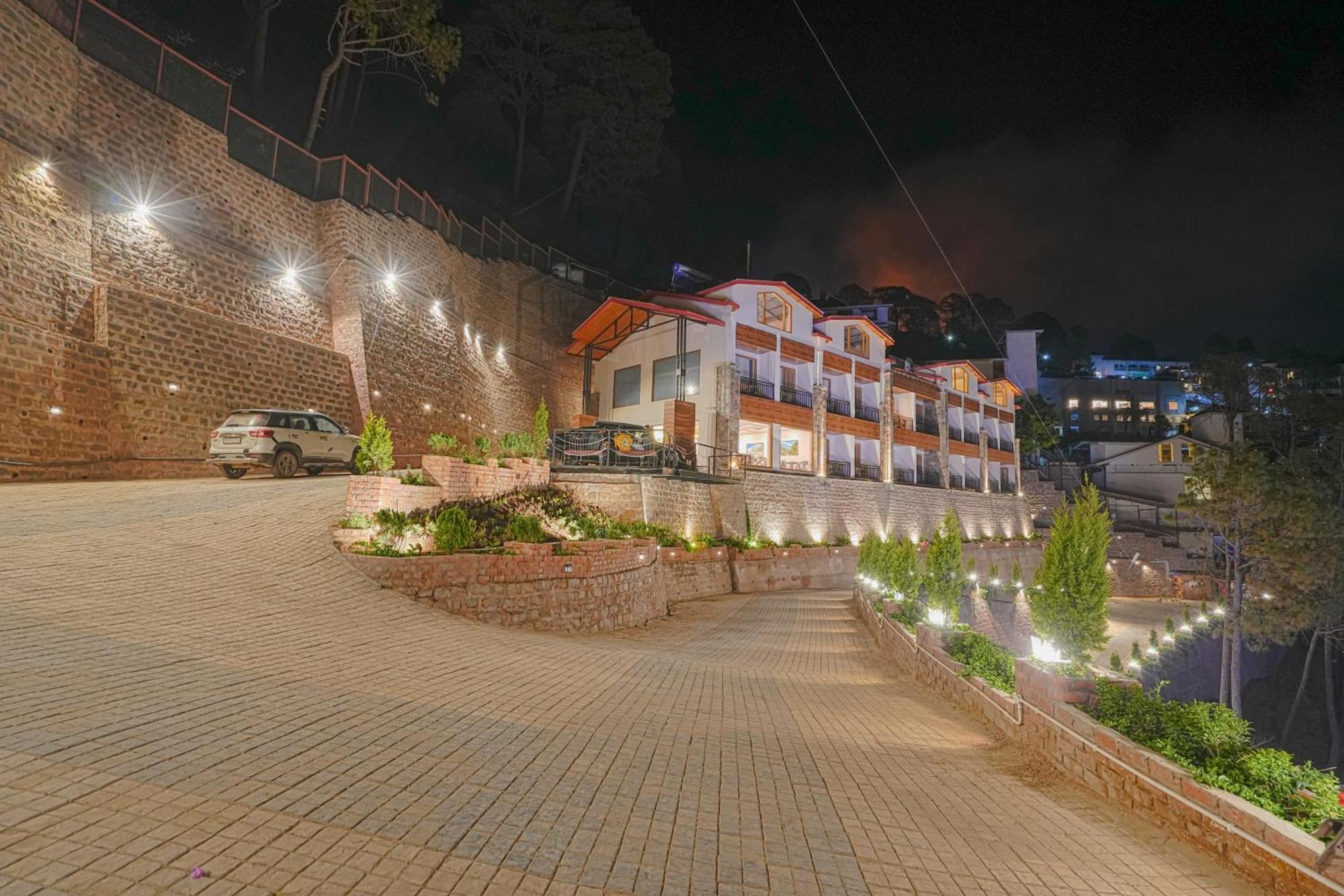 The Sanawar Heights I Kasauli I New Property Zewnętrze zdjęcie